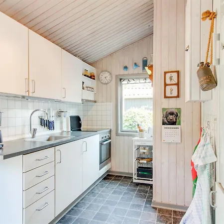 Rokil - 400m From The Sea By Interhome Feriehus *