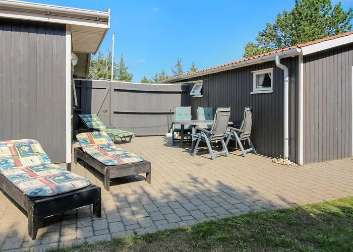 Rokil - 400m From The Sea By Interhome *