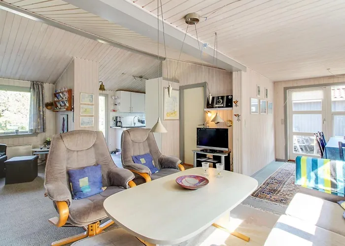 Rokil - 400m From The Sea By Interhome *